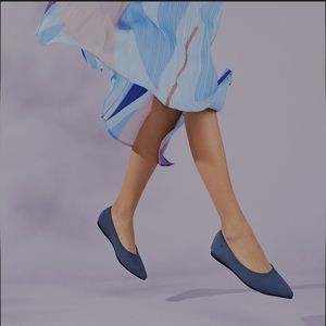 Vivaia Pointed-Toe Lightweight Blue Aria Walker 5° Flat Shoe Size 40.5